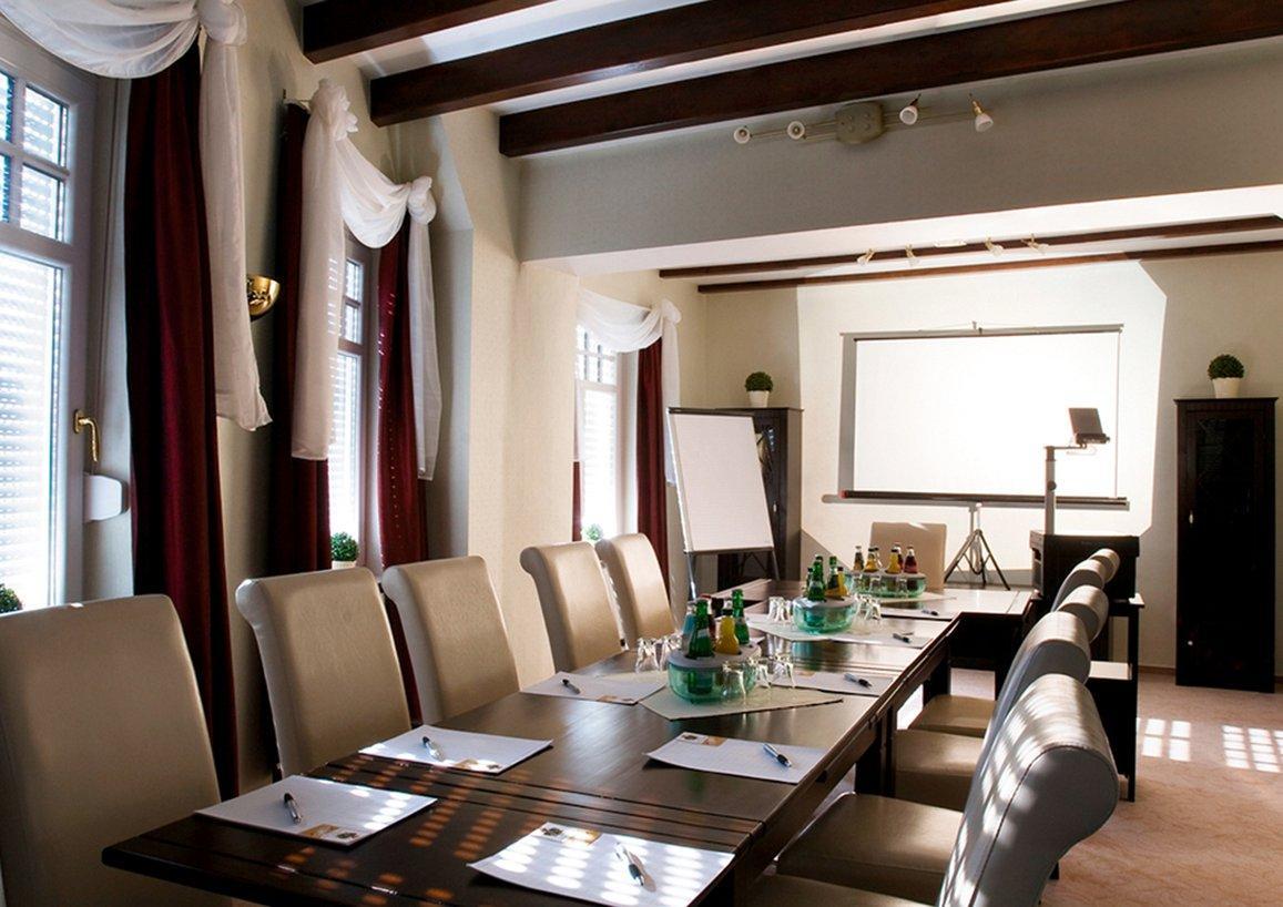 Landhotel Schwarzer Adler Sülzetal Kültér fotó