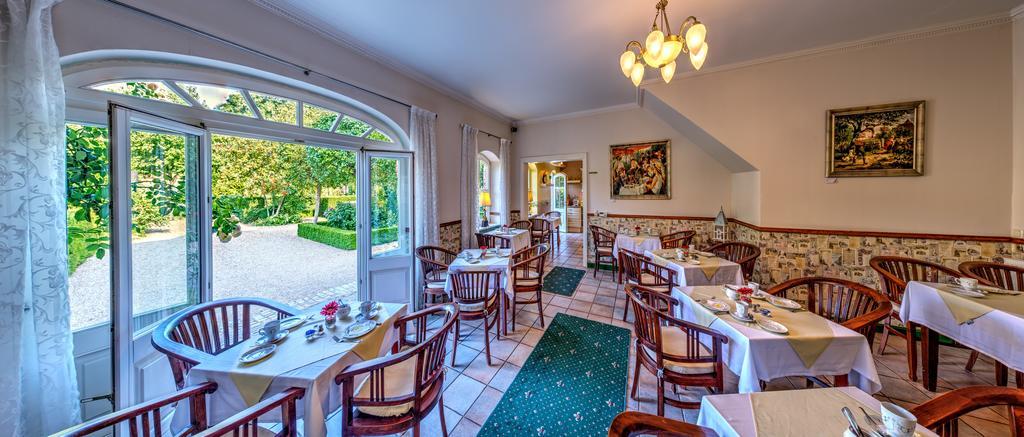 Landhotel Schwarzer Adler Sülzetal Kültér fotó